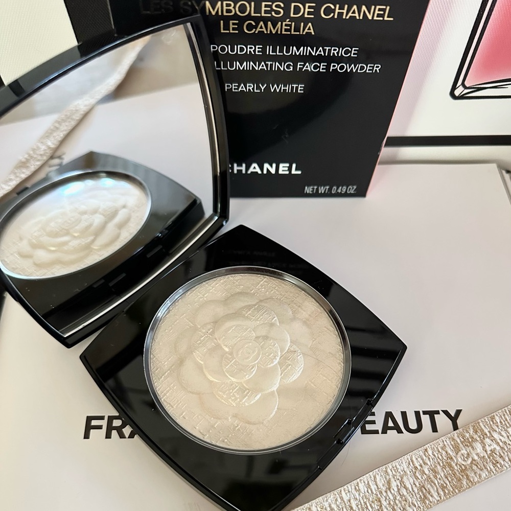 Brand new Chanel camellia highlighter 🌟